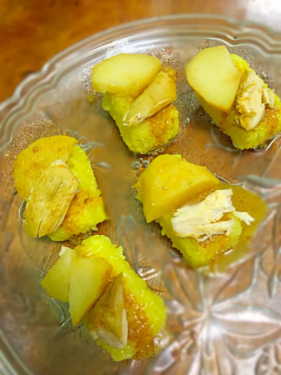 Shushi Pulut Kuning|LyanaMizieさん