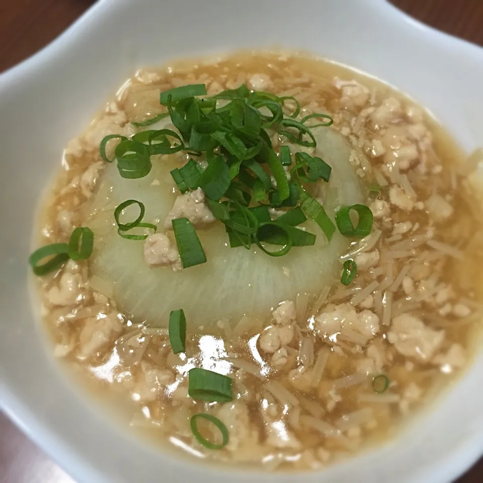 新玉ねぎレンチン‼︎
えのきと鶏そぼろの餡掛け〜＼(^o^)／|まるちゃんさん