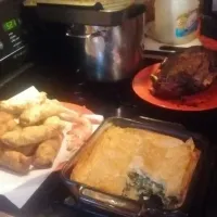 homemade egg rolls spinach pie and prime rib|Kevin Hoodさん