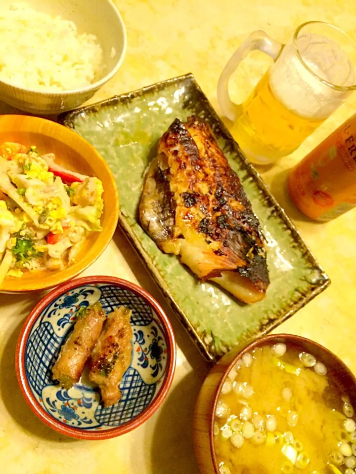 Snapdishの料理写真:晩御飯は焼き魚定食|MIEKO 沼澤三永子さん