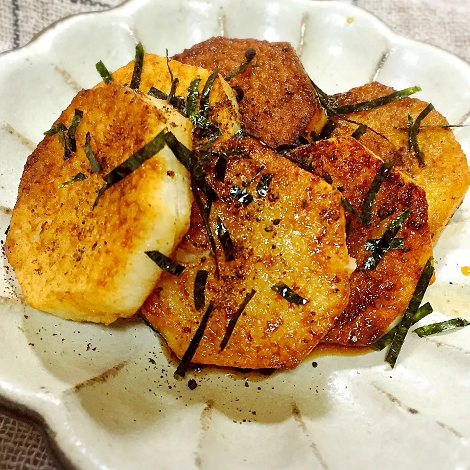 reiさんの料理 長芋のワサビ醤油照り焼き    黒七味を振ってしまって😂|アッツさん