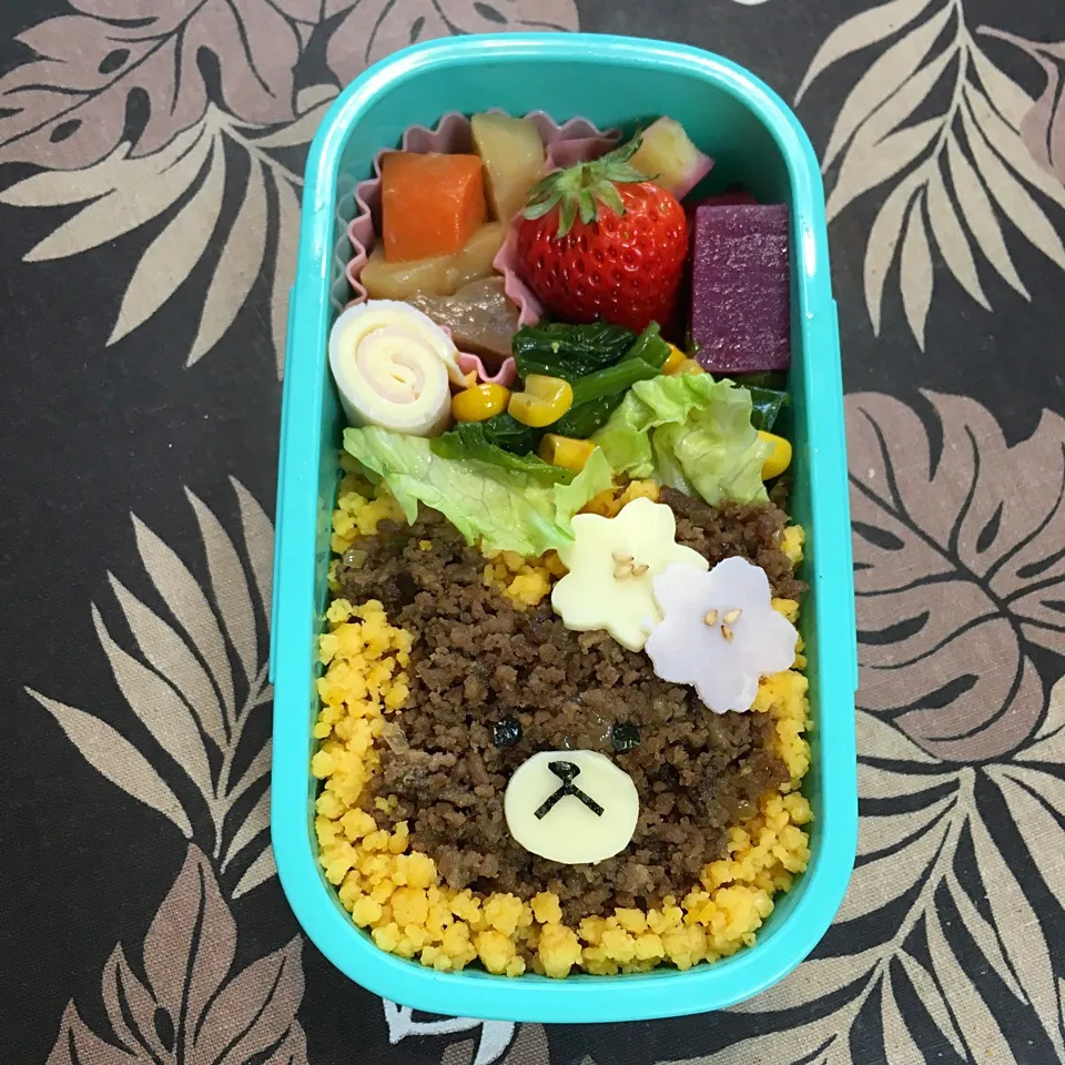 くまのがっこう
ジャッキーのそぼろ弁当|かずみさん