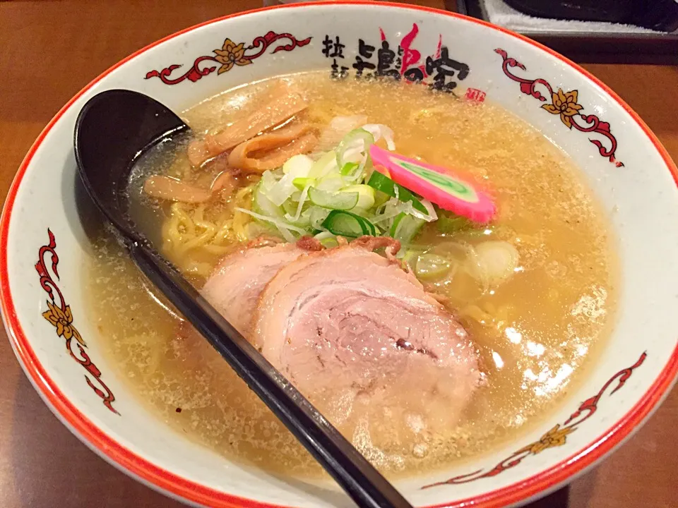 鴇の家で塩ラーメン|もなかさん