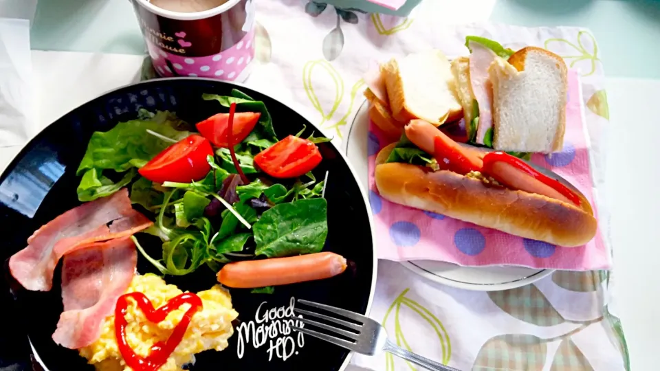 Breakfast ～パパと子供達と休日の朝食☕🍞🌄～|mky710801さん