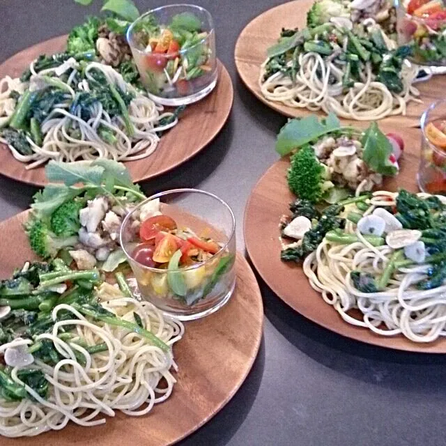 かき菜とアンチョビのパスタでランチ。|Yoshieさん