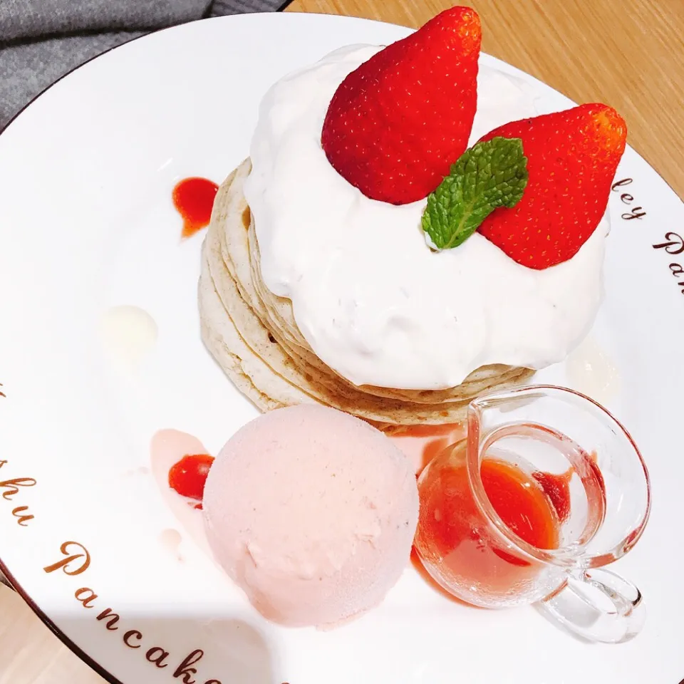 #九州鬆餅 #長崎草莓提拉米蘇🍓|Z+さん