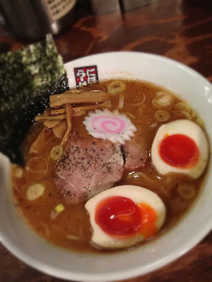 煮干しラーメンと味付け玉子|チカさん