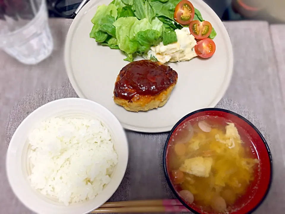 豆腐ハンバーグ&コンソメスープ🍽|cipiさん