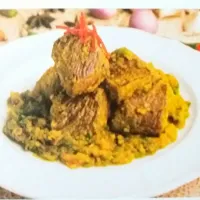 Daging bumbu rica 
komposisi :
Daging sapi,air,minyak goreng,cabe rawit merah,bawang merah,daun kemangi,bawang putih,sereh,garam,jahe,daun jeruk,kunyit,gula pas|Riena Agustineさん