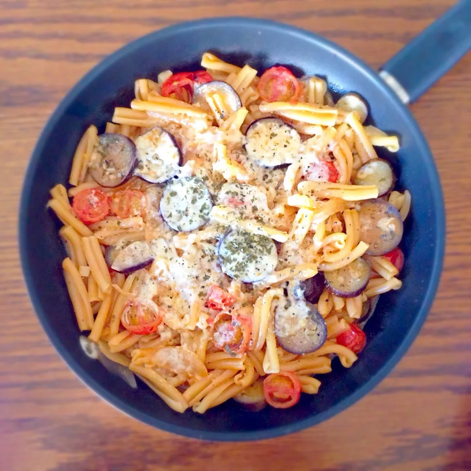 入れるだけ！無水鍋でトマトとナスのカザレッチェ|Peaceさん