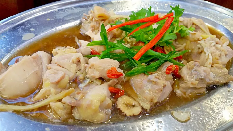 Snapdishの料理写真:steam chicken with chicken of essence|rufvalさん