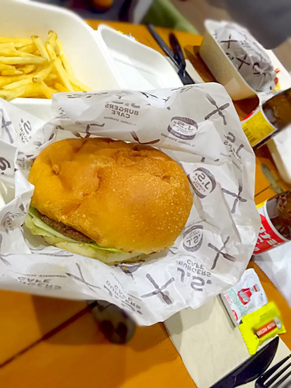 プレーンバーガー🍔＆フライドポテト🍟  〜J.S burgers café|ch＊K*∀o(^^*)♪さん