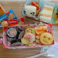 Snapdishの料理写真:Picnic lunch box|parkjoheeさん