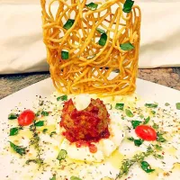 Snapdishの料理写真:Meatball and fried noodle|Jennifer Ciminoさん