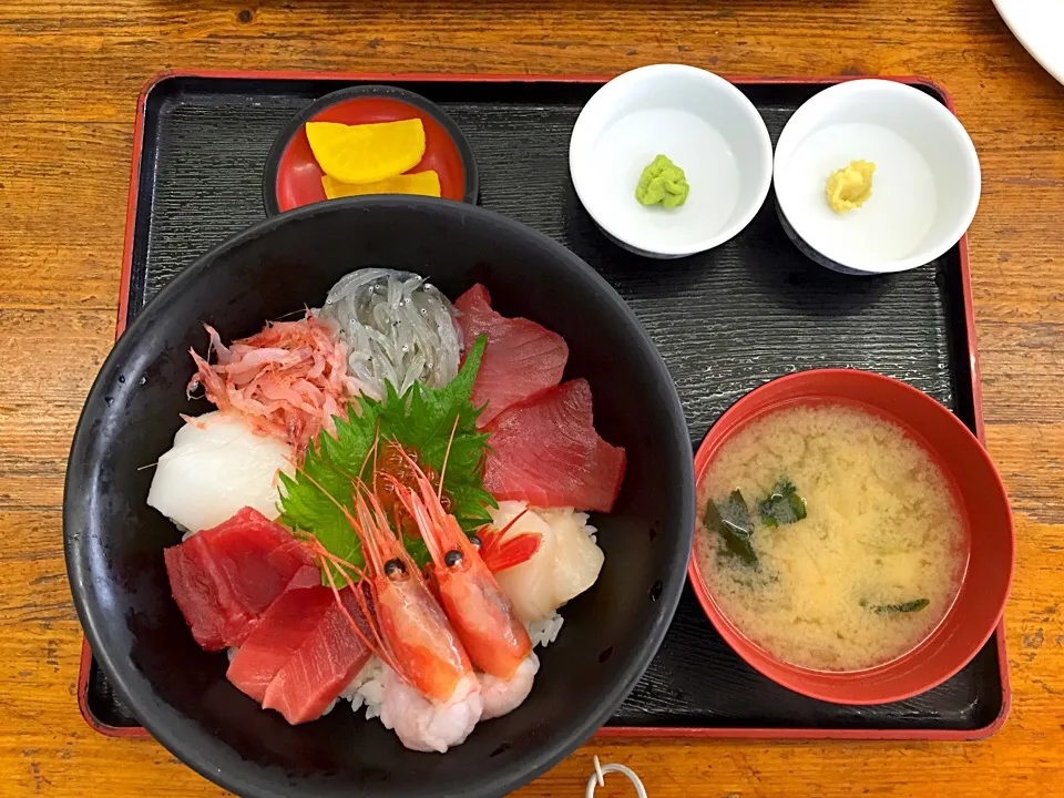 上海鮮丼。|あゆみんさん