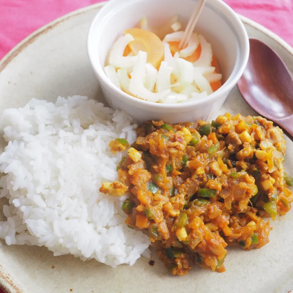 ダイエットごはん キーマカレー 昼ごはん|shizuhoさん