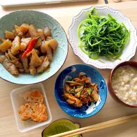 Snapdishの料理写真:こんにゃく粉から作ったこんにゃく豆腐 大成功*\(^o^)/* ちなみに、キムチも自家製だよ^_^|Luo Zhen Yamuchaさん