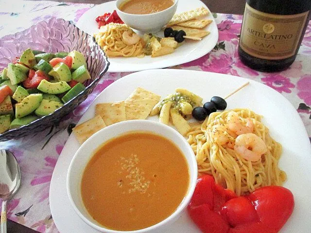 Lobster Bisque Soup!濃厚エビ味噌なロブスタービスクスープ♨海老ぺぺパスタ、アボカドころころサラダなど|ふかرさん