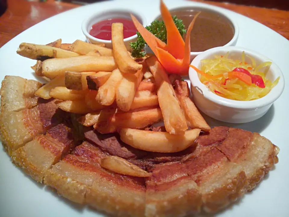 Liempo (Deep Fried 3 Layer Pork)|Tony J-Kayさん