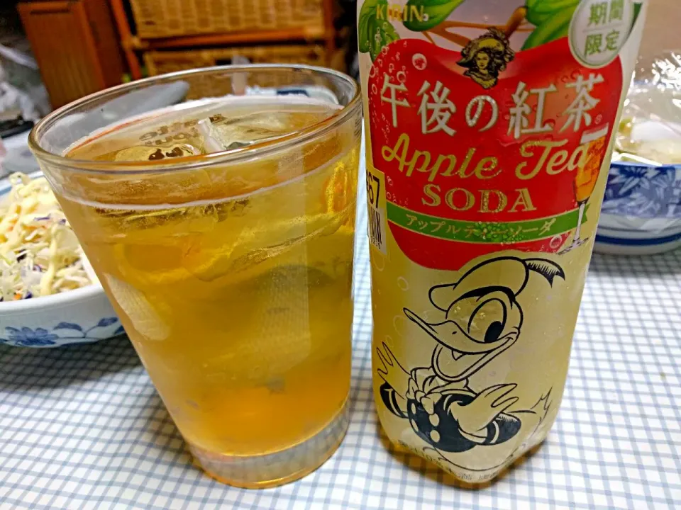 Snapdishの料理写真:午後の紅茶 apple tea soda
キリン|sakumaさん