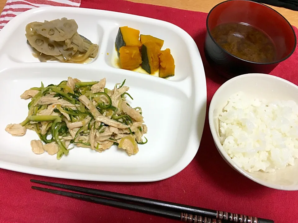 Snapdishの料理写真:茹鶏きゅうり
根菜のきんぴら
かぼちゃの煮物|まりさん