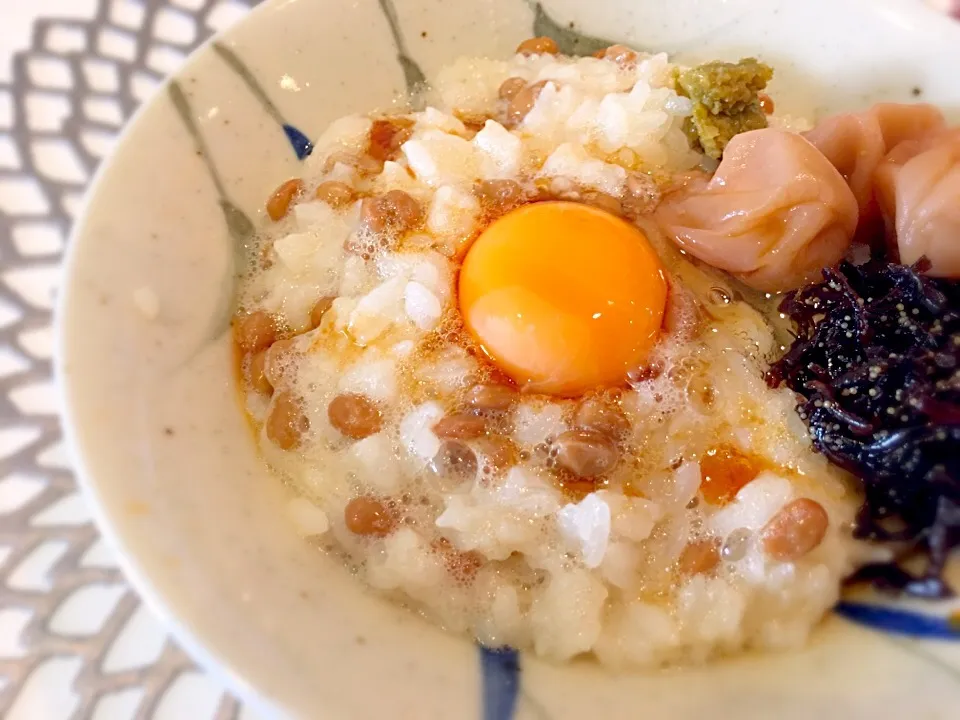 Yoshinobu Nakagawaさんの料理 久々の納豆卵かけご飯‼︎|ゆきさん