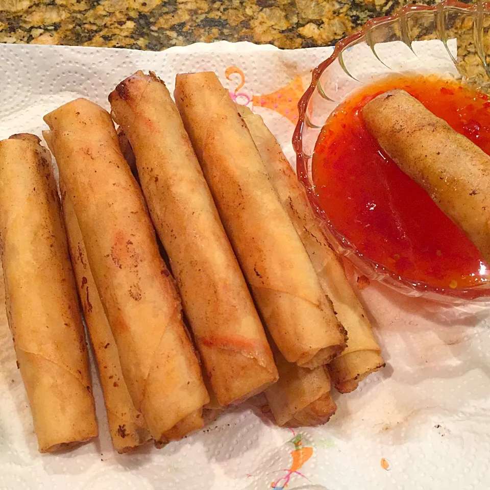 Chicken Egg Rolls|Alma's Home Kitchenさん