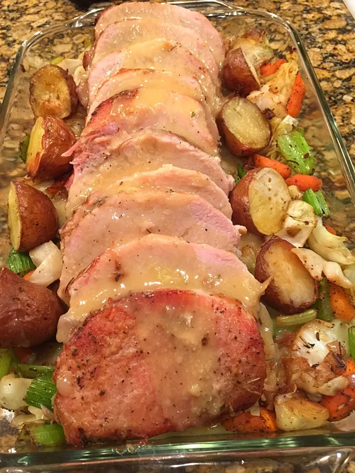 Herb and Garlic Roast Pork Tenderloin|Alma's Home Kitchenさん