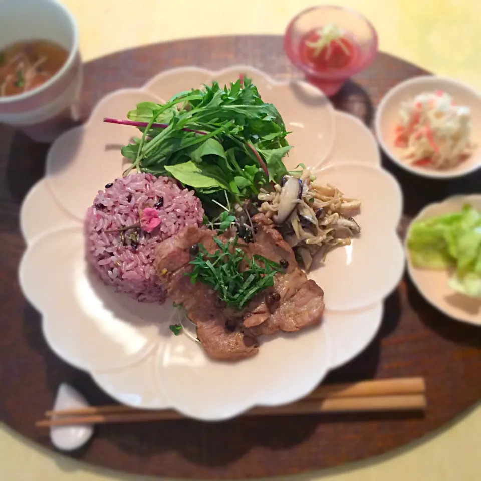 桜ご飯と山椒生姜焼きプレート|八代恵美子さん