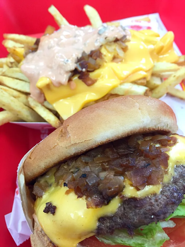 In-n-out cheese burger and animal style fries❤️|norishioさん