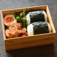 Snapdishの料理写真:【春のさっぱり唐揚げ弁当】