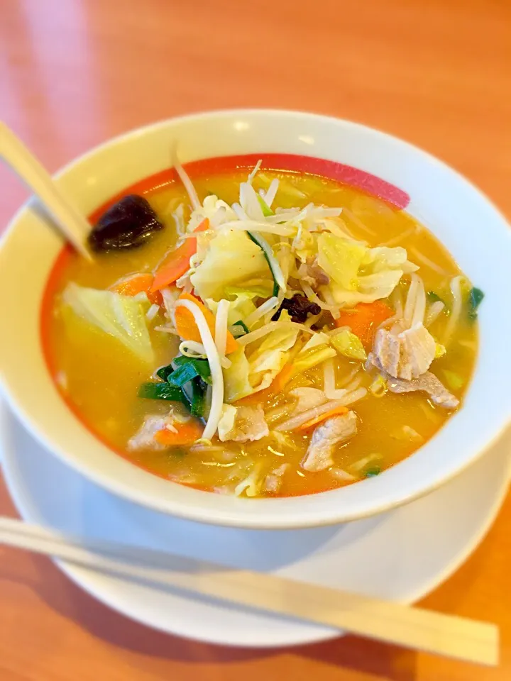 Snapdishの料理写真:野菜たっぷり味噌ラーメン|にこさん