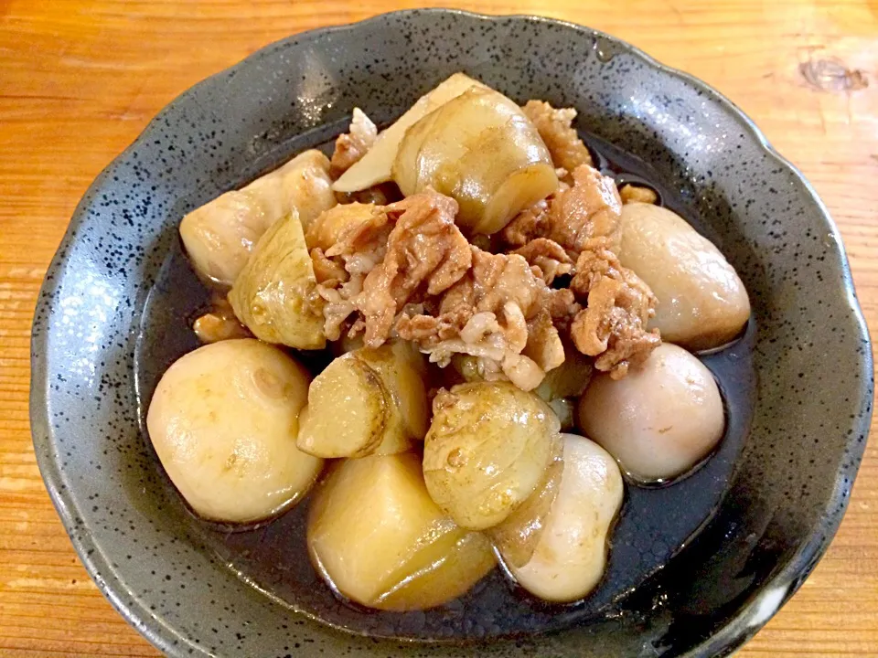 菊芋、里芋のうま煮。菊芋はゴボウ風味でメークインの食感でした。|mikaさん