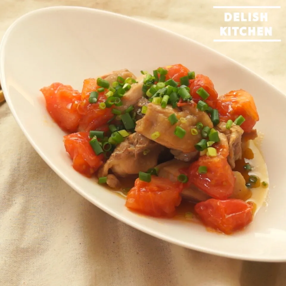 【動画】鳥もも肉とトマトの和風炒め #delishkitchentv|DELISH KITCHENさん