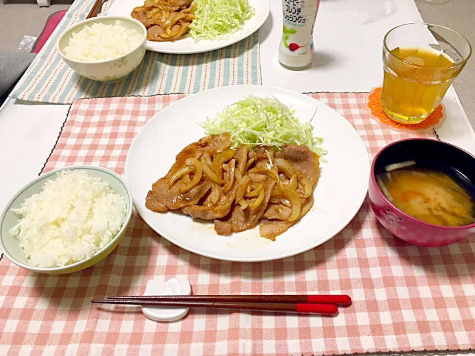 Snapdishの料理写真:豚の生姜焼き|sayuriさん