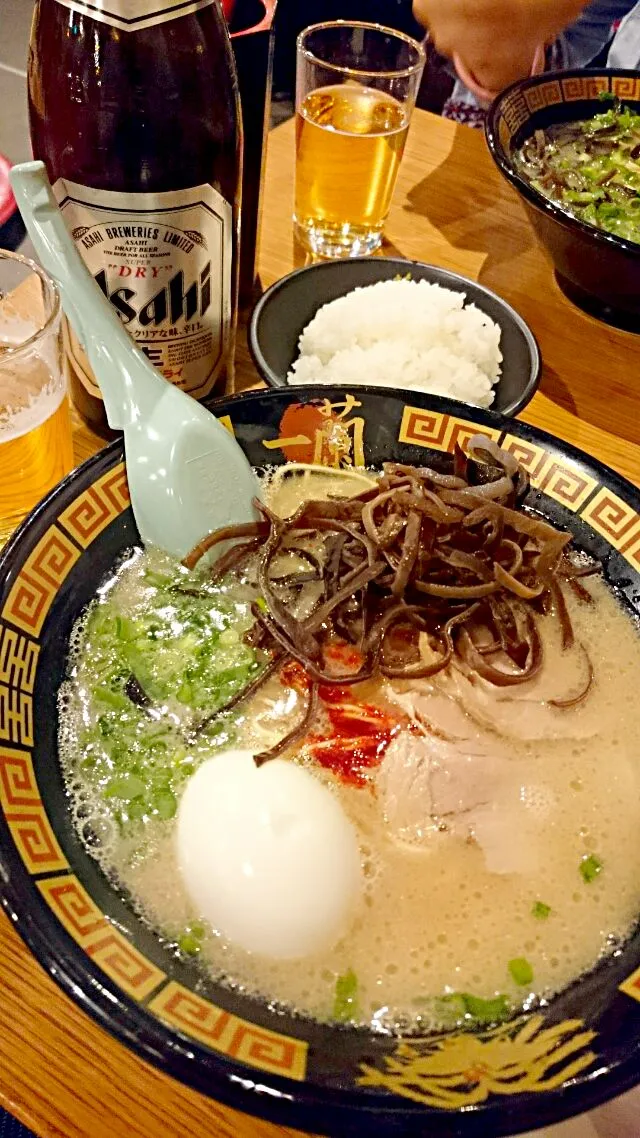 塩たまとんこつラーメン きくらげトッピング|めぐまげさん