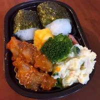 Snapdishの料理写真:息子ヤンニョムキチン弁当♡♡|藤原早苗さん