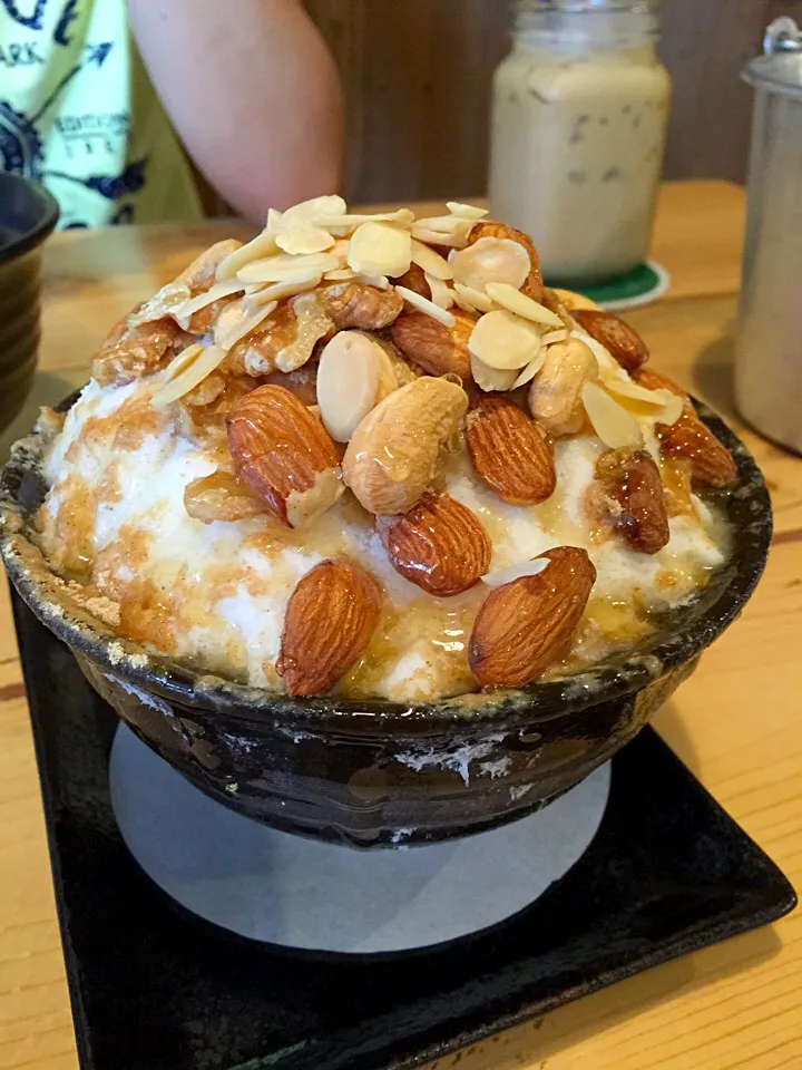 Honey Nuts Bingsu|Chrissy Yinさん