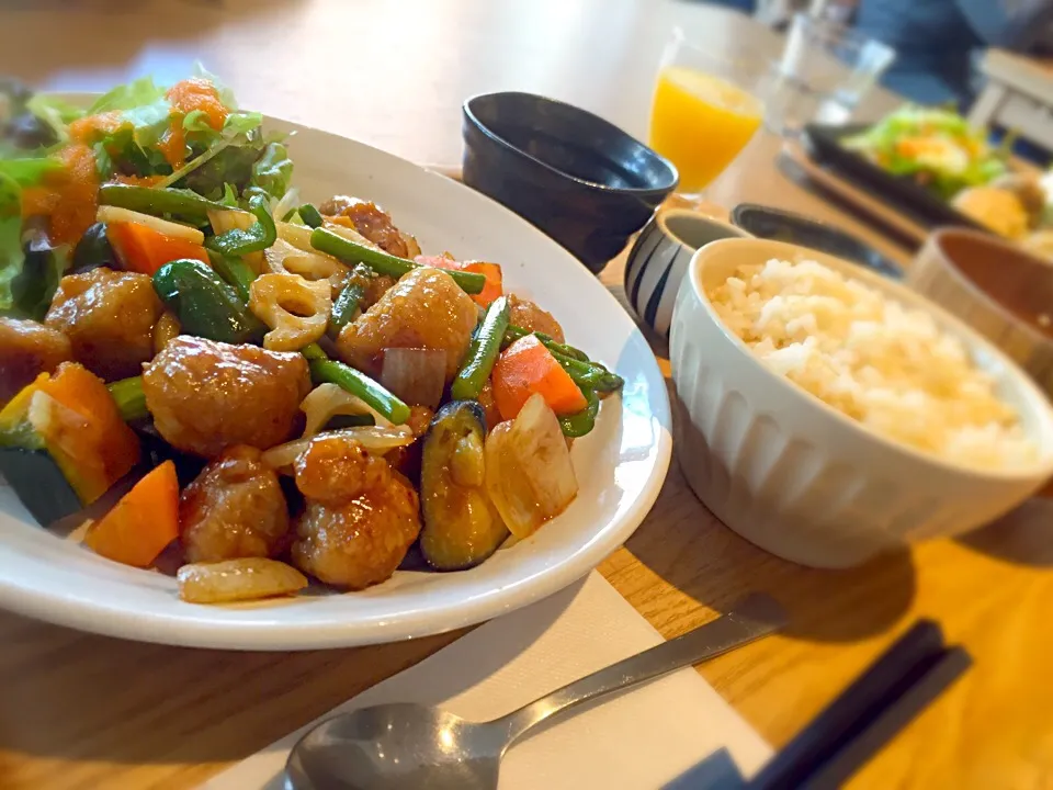 黒酢あんかけ酢豚定食|さとさやさん