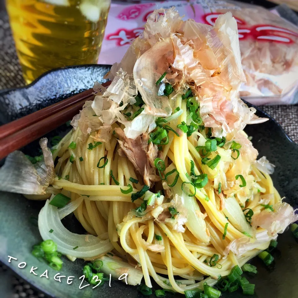 ツナと玉ねぎのにんにく醤油パスタ|とかげ2319さん