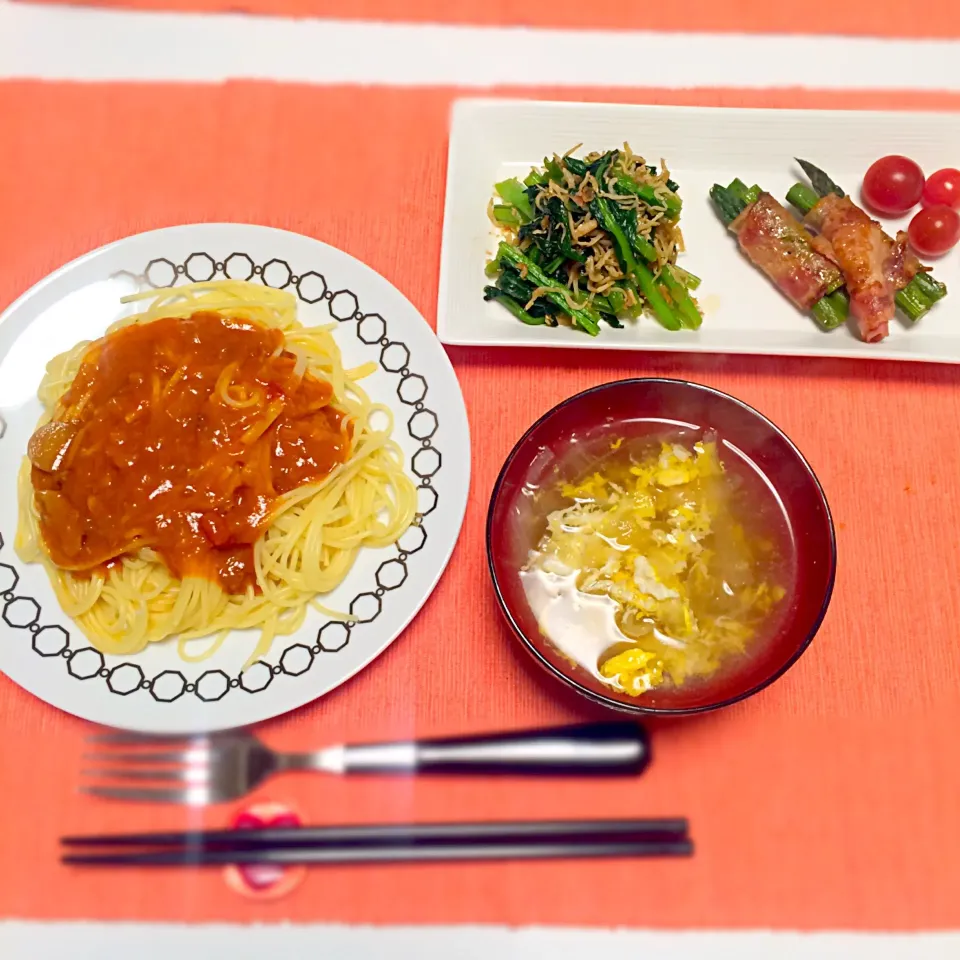 ミートソースパスタ
アスパラベーコン
小松菜シラス炒め
コンソメスープ|yummさん