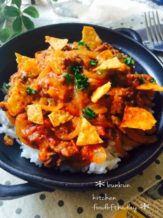 Snapdishの料理写真:余り物で簡単♪メキシカン風タコス丼♡|ハナたなさん