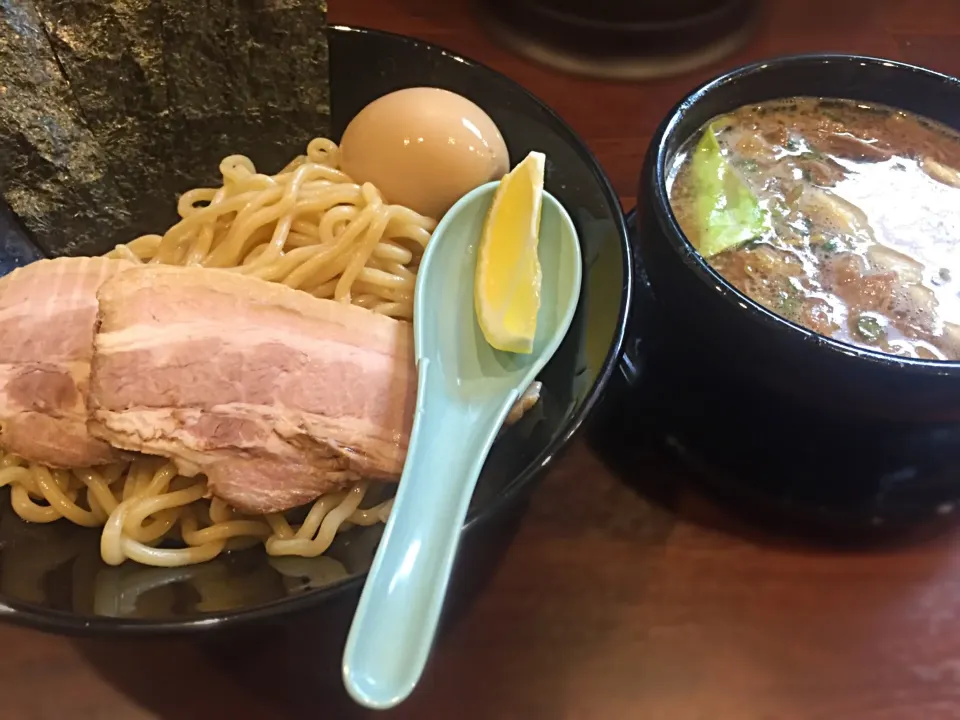 渋谷区宇田川町 ちっちょ 特製牛ホルモンつけ麺|yamaさん