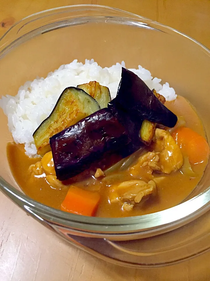 バターチキンカレー❤️揚げ茄子トッピングσ(´~｀*)ﾑｼｬﾑｼｬ|さくたえさん