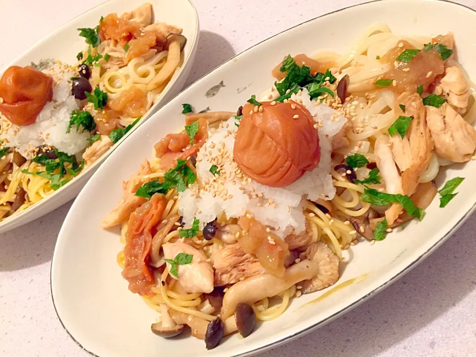 パスタが足りなかったのでうどんとハーフ&ハーフにしました🍝|まめさん