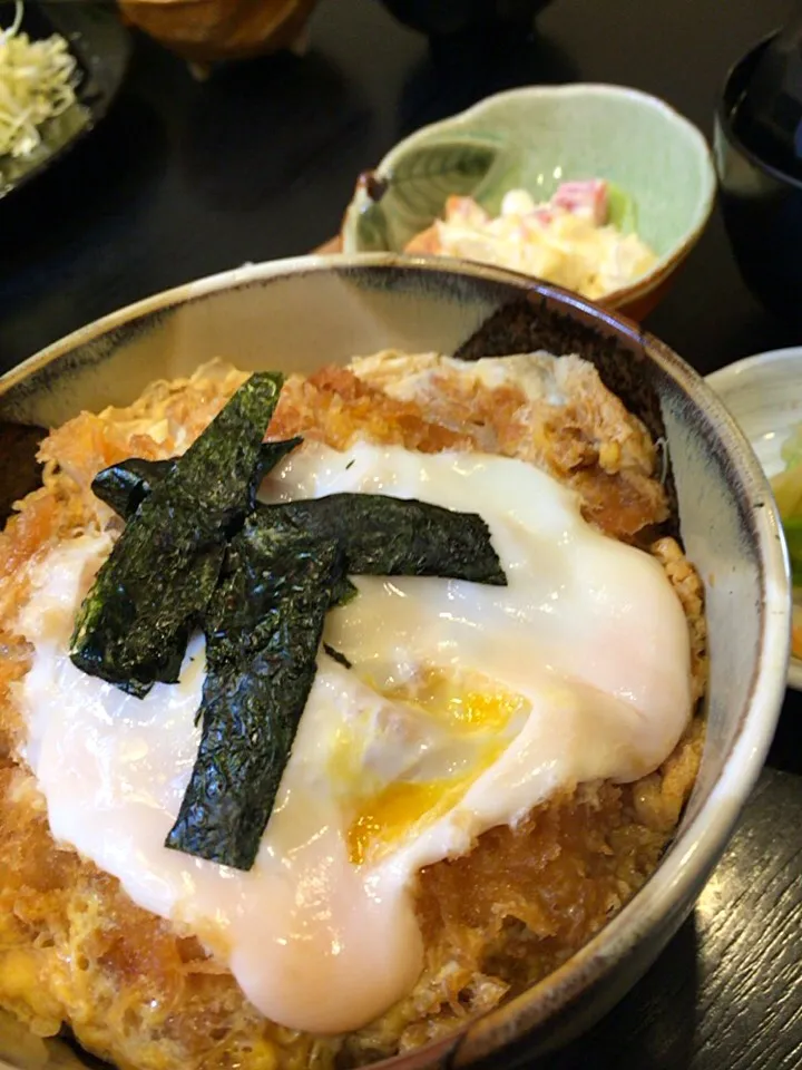 ロースカツ丼|がっし〜さん