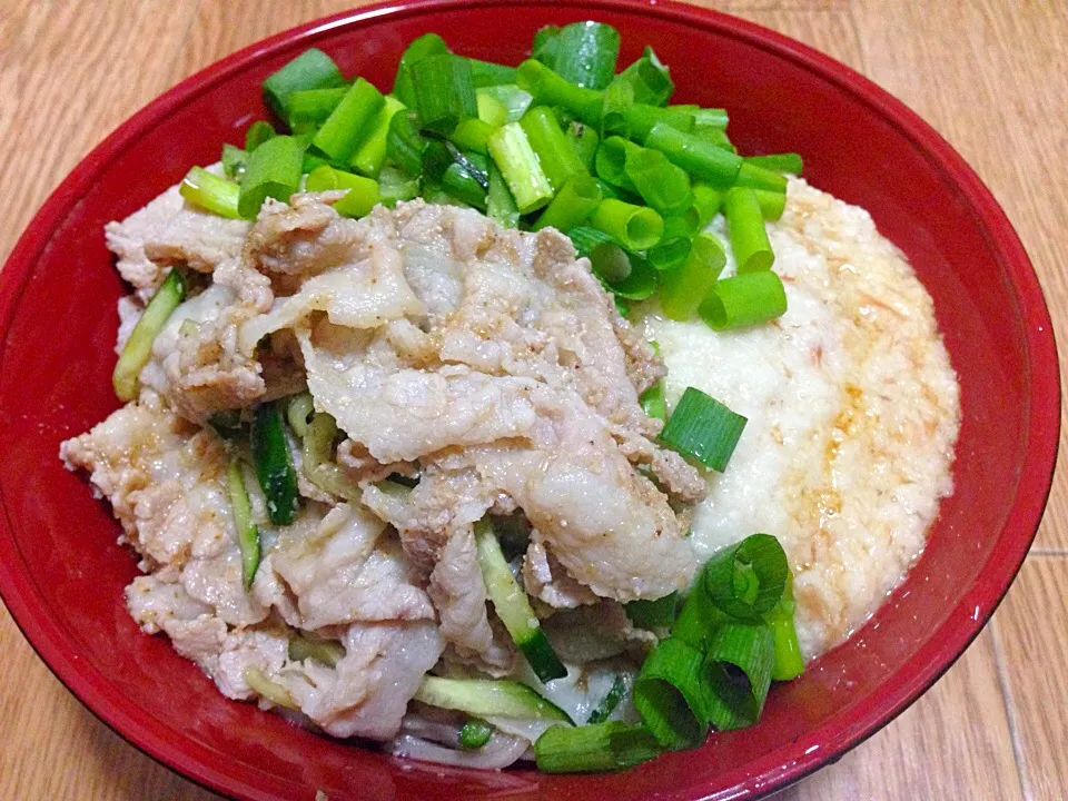 Snapdishの料理写真:肉とろろぶっかけ蕎麦♥️|ちゃびきゅさん