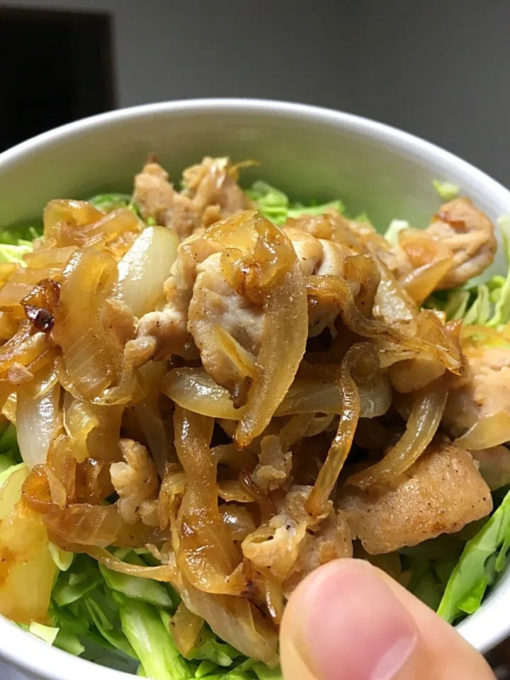 塩ダレ豚丼🐽|アッコさん