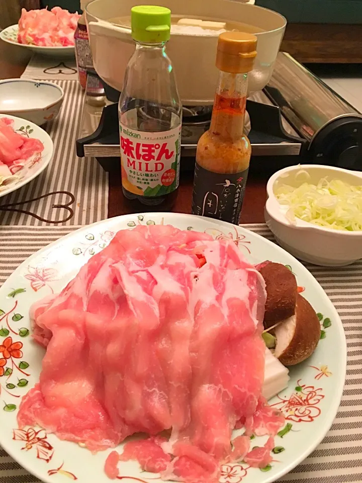 Snapdishの料理写真:豚肉しゃぶしゃぶ🐽|クリスマスローズさん