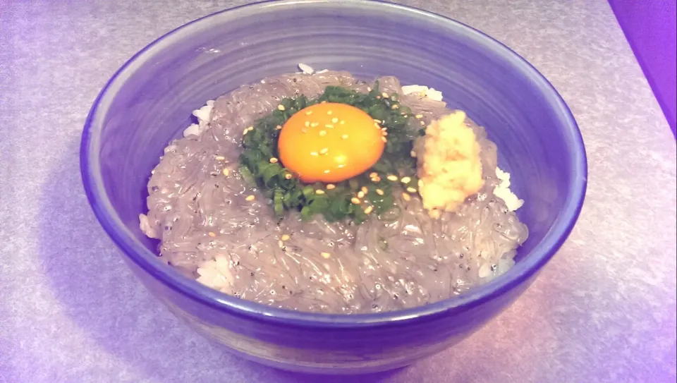 生しらす丼
,,|takeさん